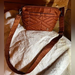 Lug crossbody bag